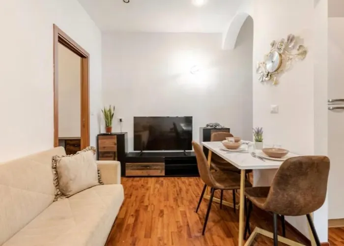 Διαμέρισμα Chic Foundry, Nel Cuore Di Τεργέστη